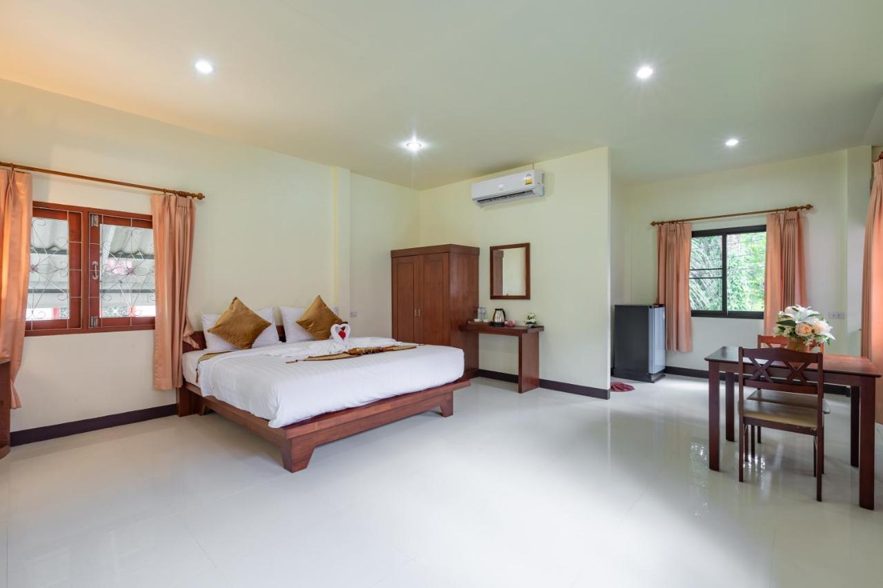 Green Garden House Ao Nam Mao Екстер'єр фото