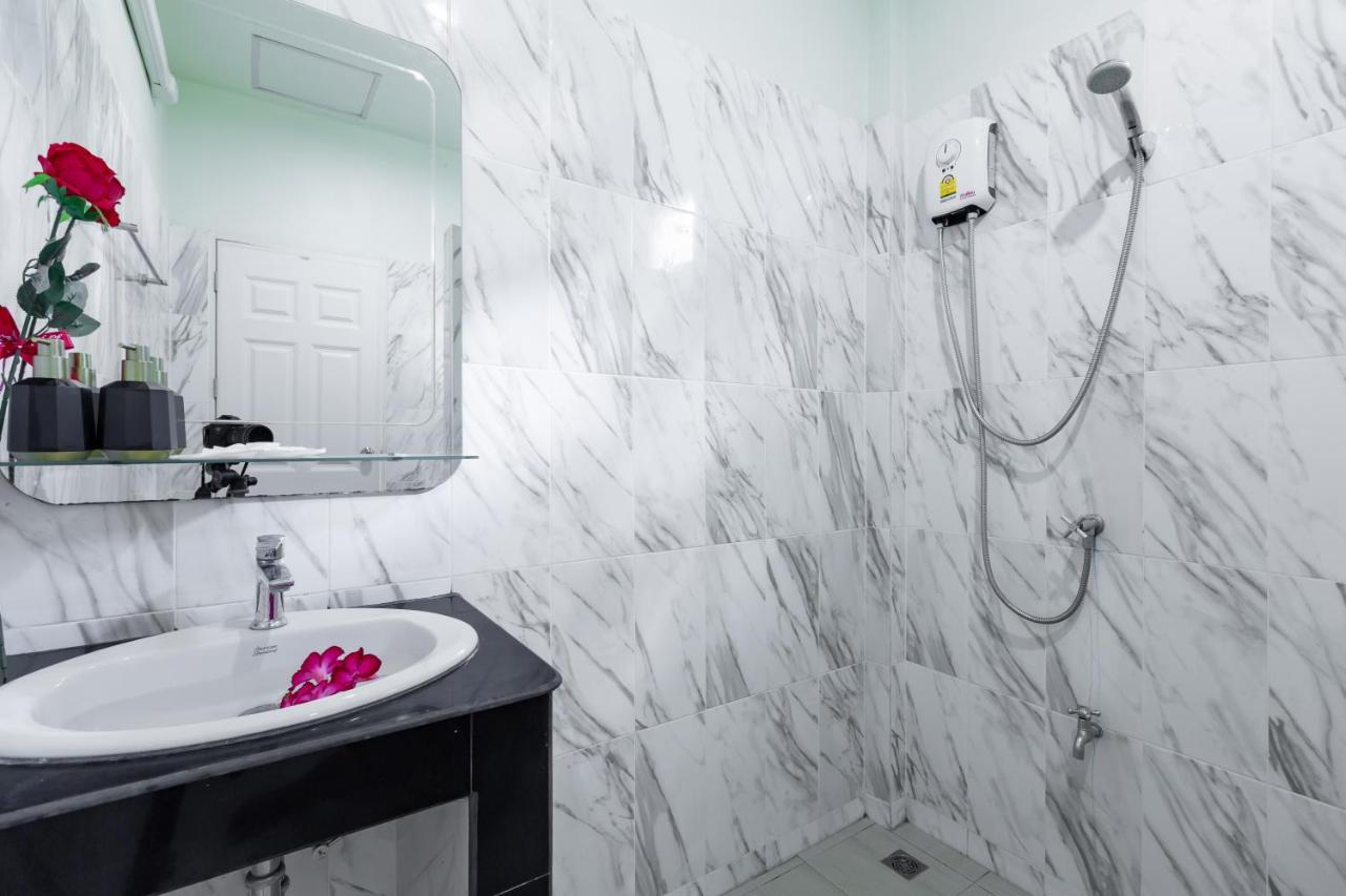 Green Garden House Ao Nam Mao Екстер'єр фото