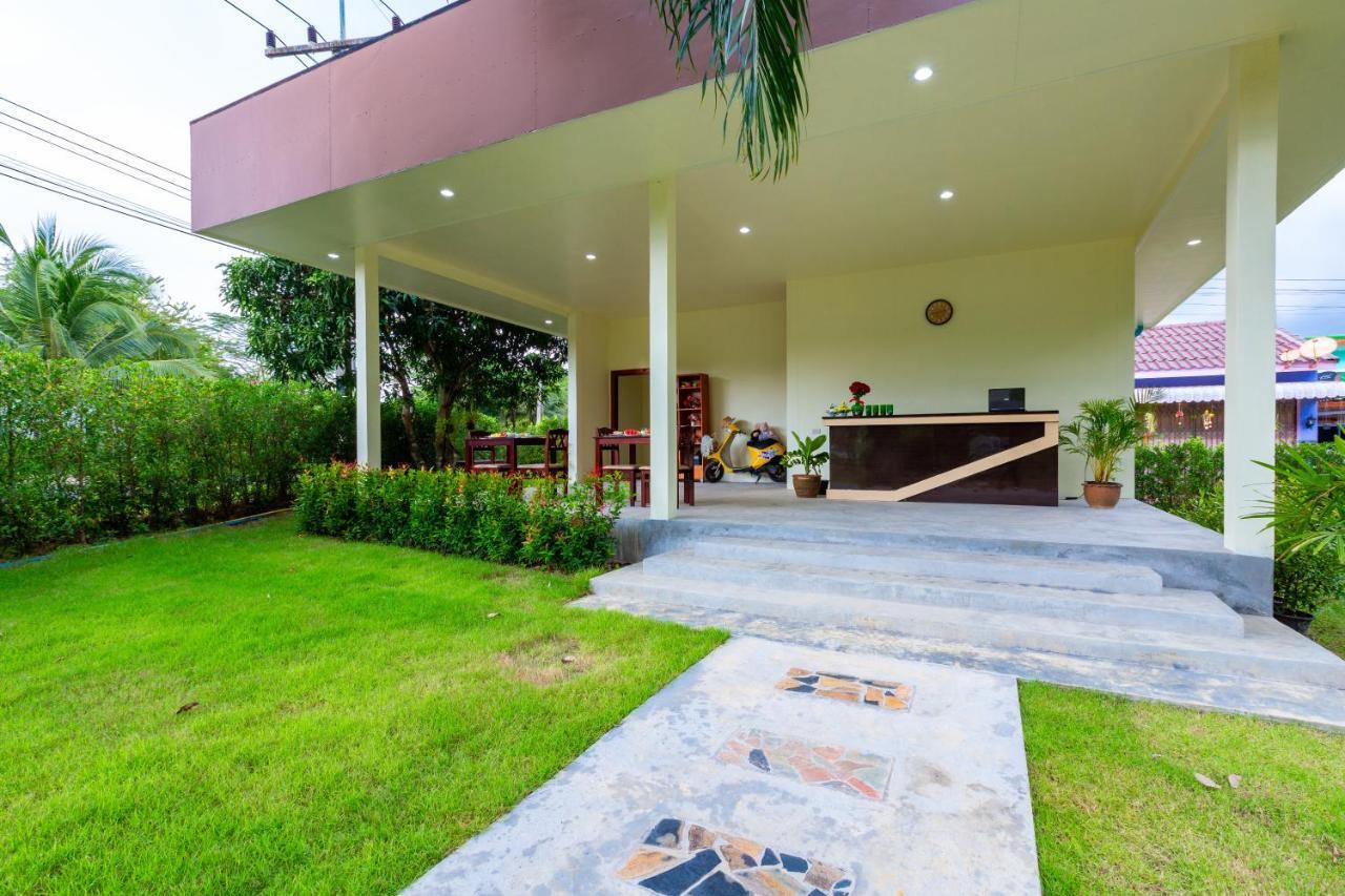 Green Garden House Ao Nam Mao Екстер'єр фото